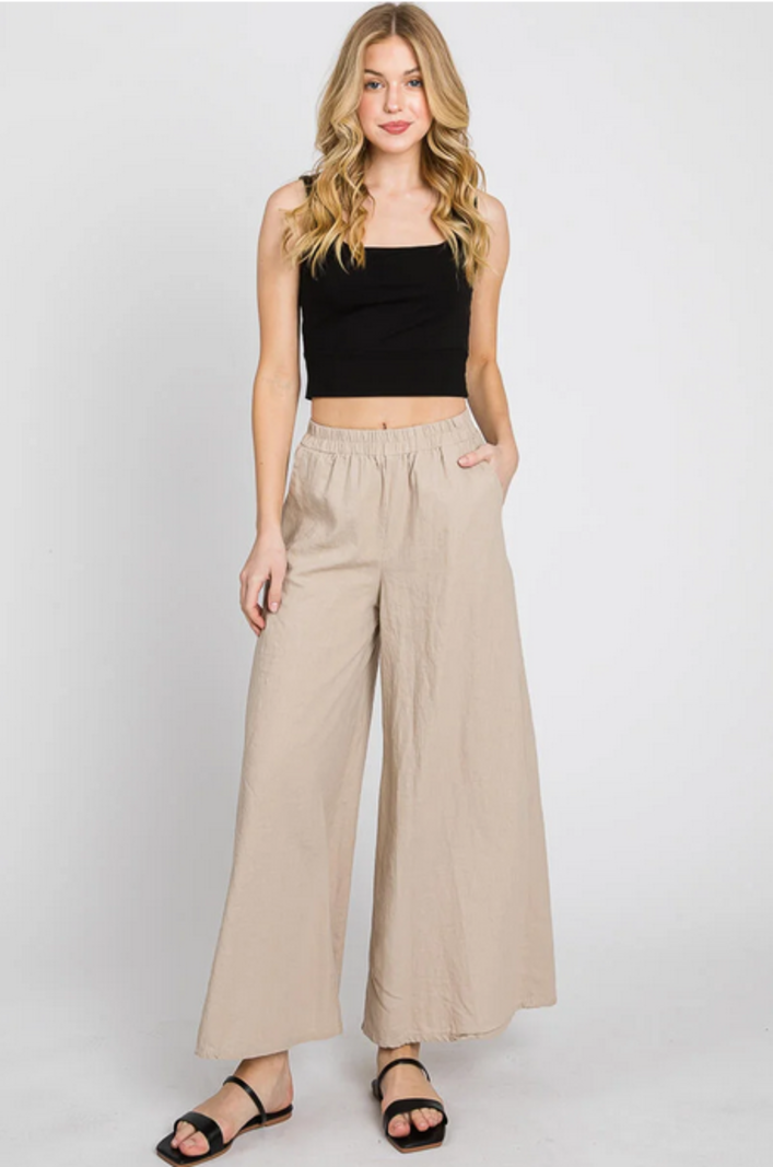 Anyone know what this style of pants is called- with the lines down the  middle? (multiple pics) : r/findfashion
