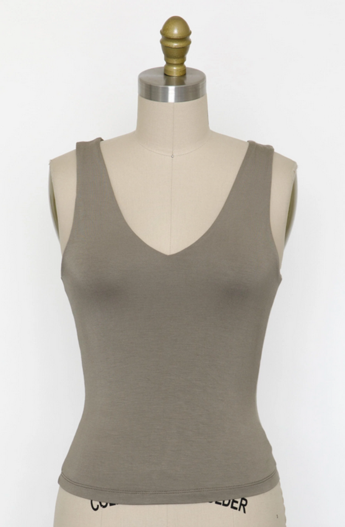 Final Touch Lined Modal V Tank