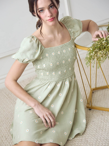 Blu Pepper Embroidered Daisy Dress