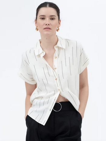 Blu Pepper Line Print Button Up