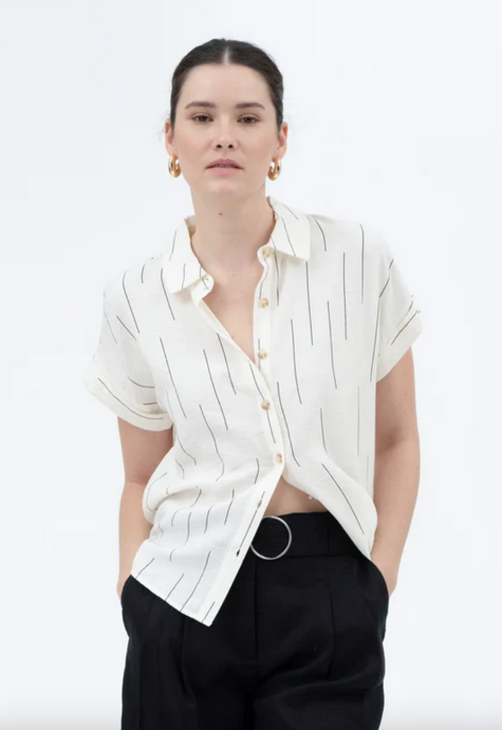 Blu Pepper Line Print Button Up