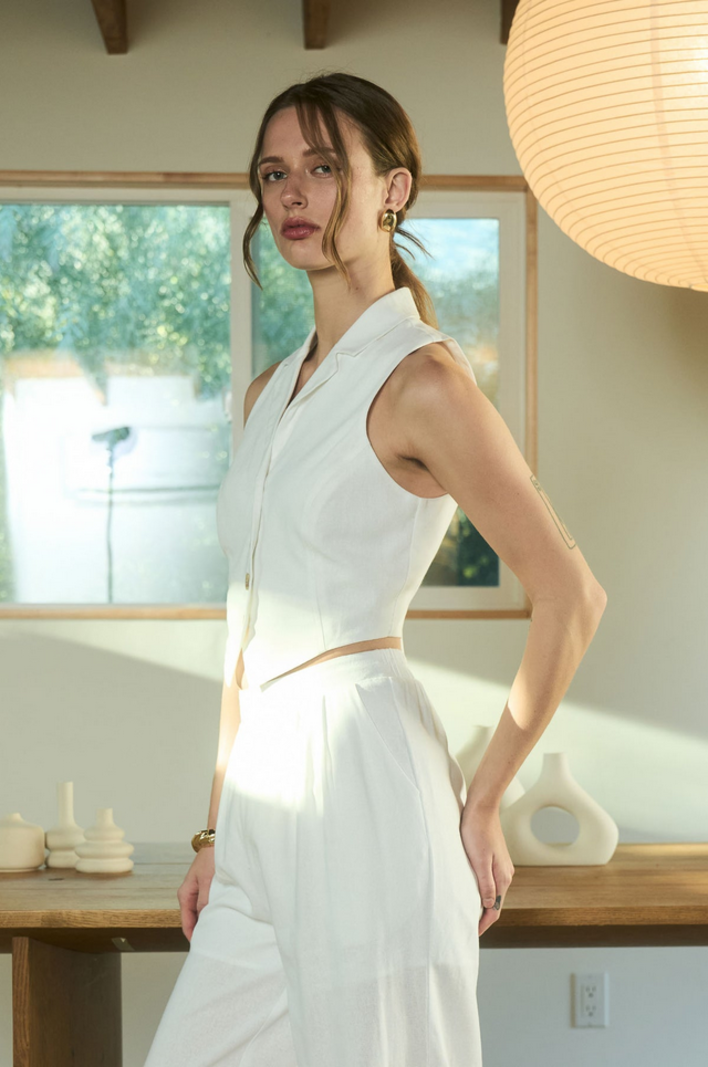 Blu Pepper Cropped Linen Vest