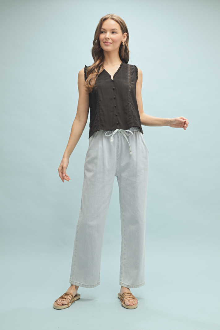 Wishlist Sleeveless Lace Trim Blouse