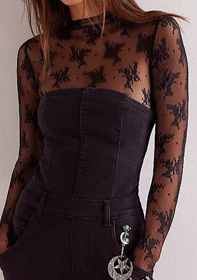 Sweetkama Long Sleeve Lace Top