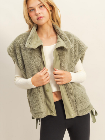 HYFVE Oversized Fleece Vest