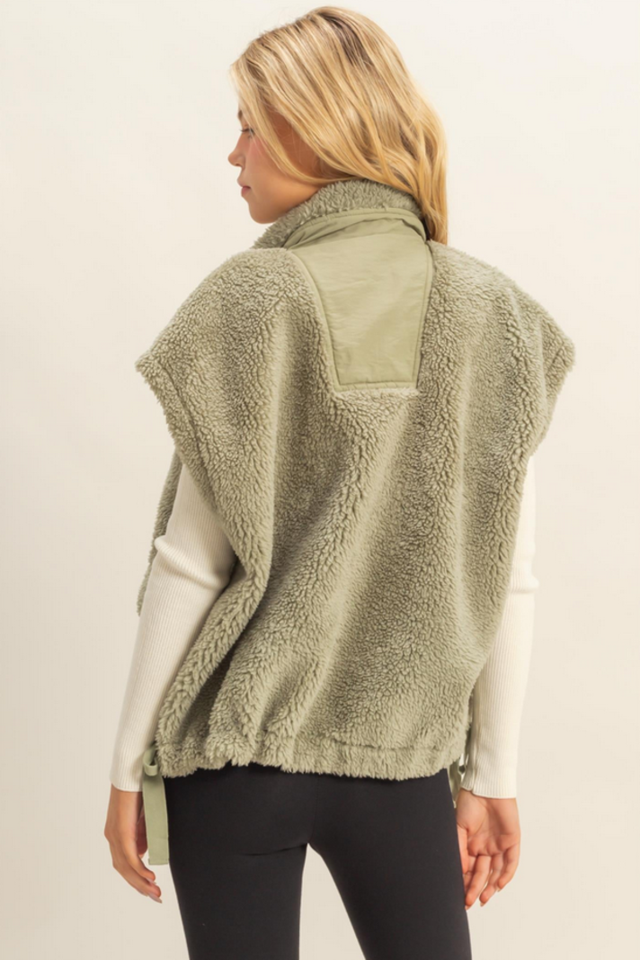 HYFVE Oversized Fleece Vest