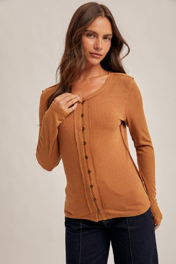Hem & Thread Washed & Buttoned Long Sleeve Top