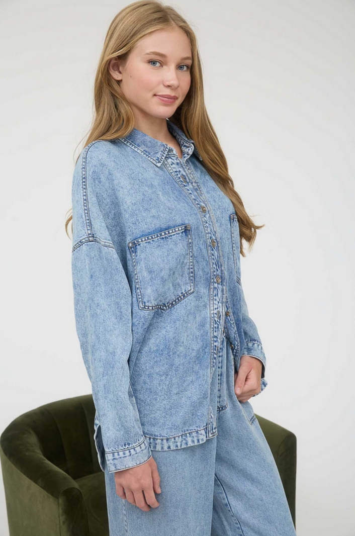 Blu Pepper Washed Chambray Button Up