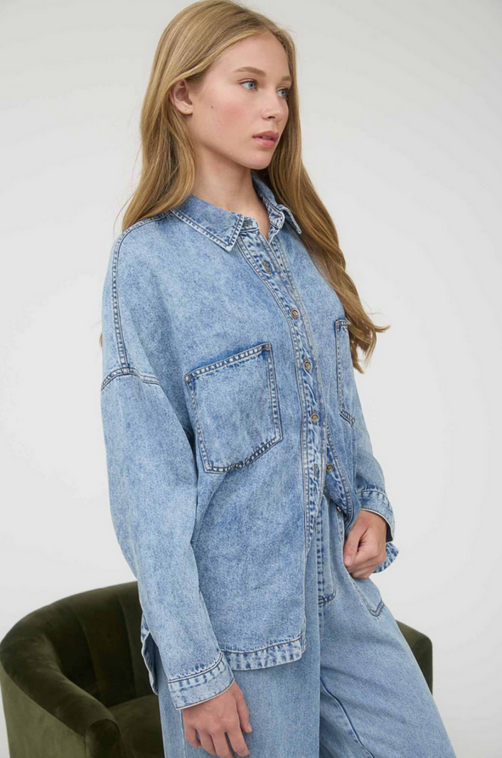 Blu Pepper Washed Chambray Button Up