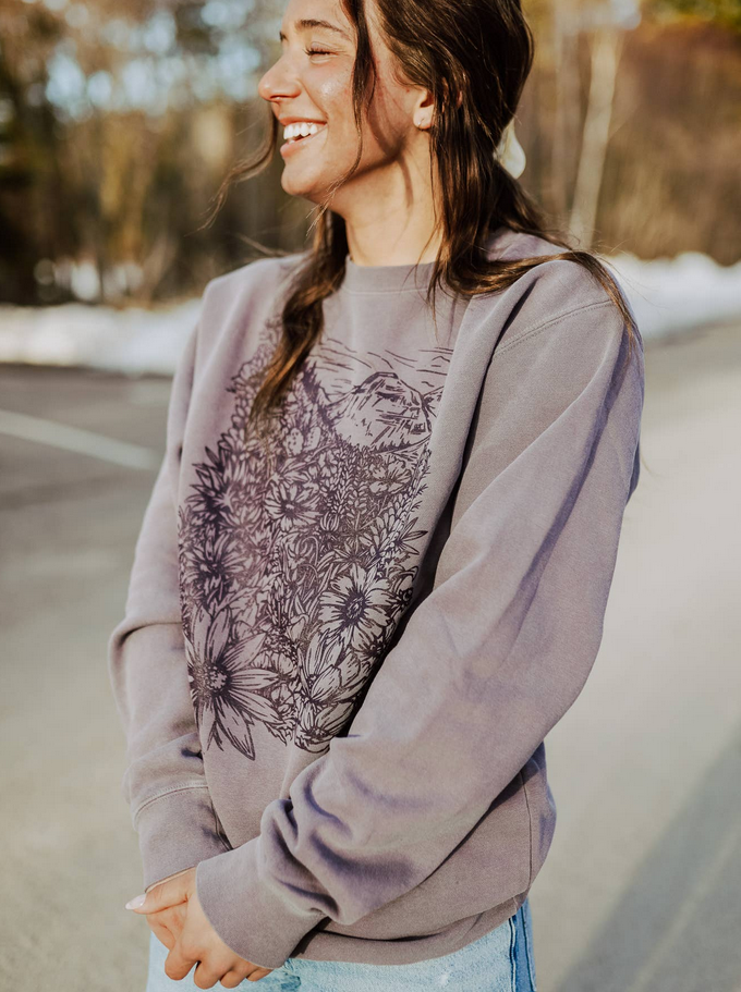 The Montana Scene Flower Meadow Pullover