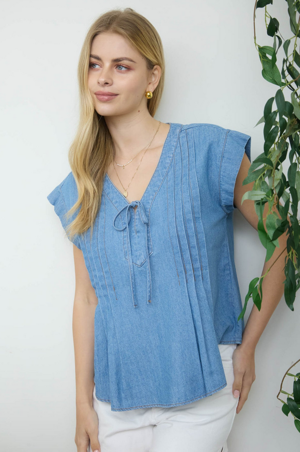 Blu Pepper Pintuck Chambray Shirt