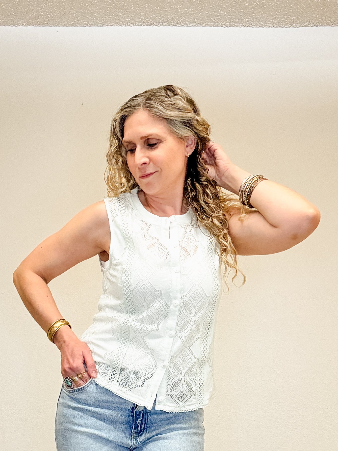 Hem & Thread Sleeveless Lace Top