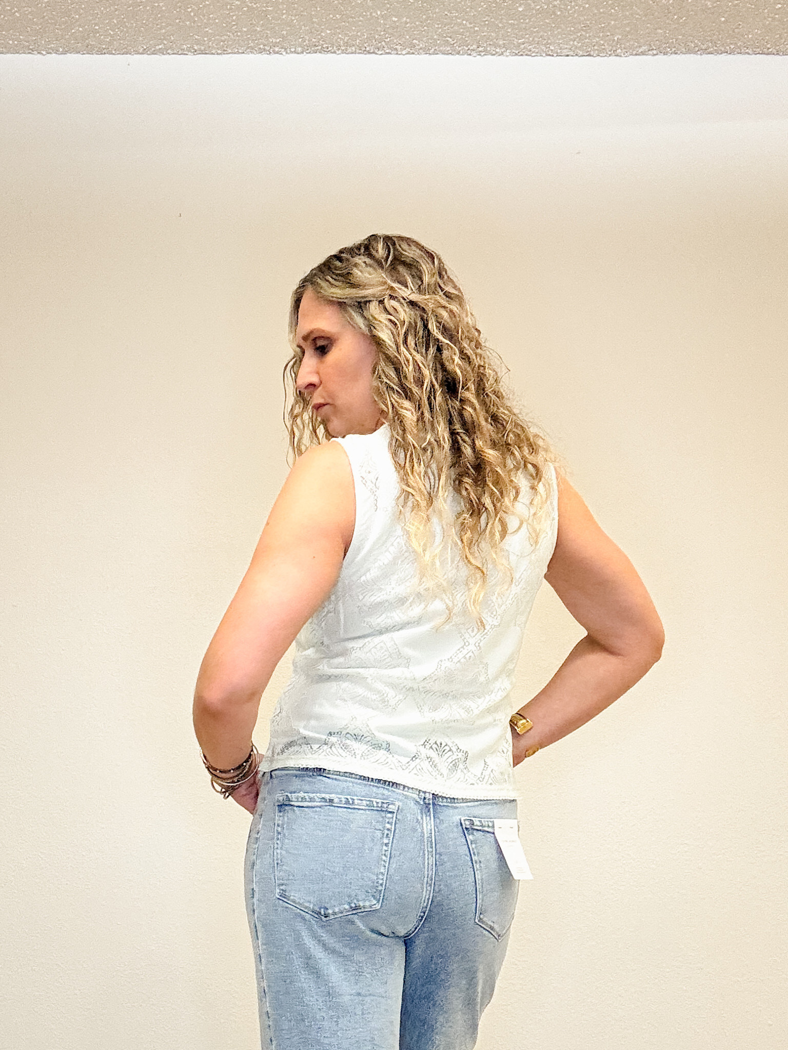 Hem & Thread Sleeveless Lace Top