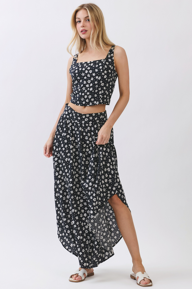 Final Touch Ditsy Daisy Top