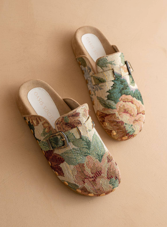 Oasis Society The Toni Floral Tapestry Clog