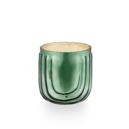 Illume Petite bougie Fa la - Verre pressé vert - Balsam & cèdre