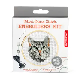 Kikkerland Kit de broderie au point de croix - Motif chat tigré