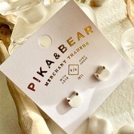 Pika & Bear Boucle d'oreilles - Chat blanc