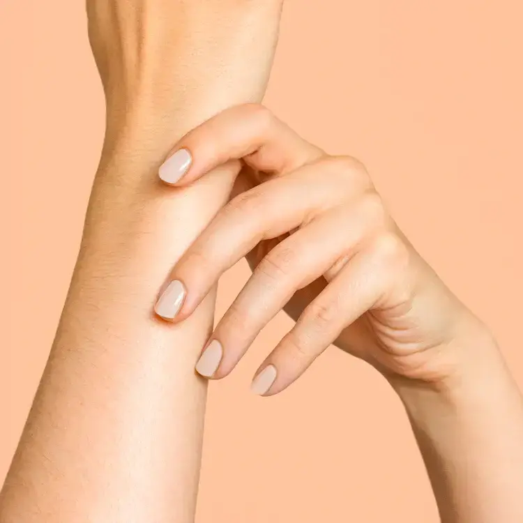BKIND Vernis à ongles - Oat Milk