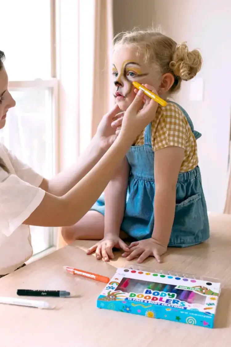 Ooly Crayons pour le visage et le corps