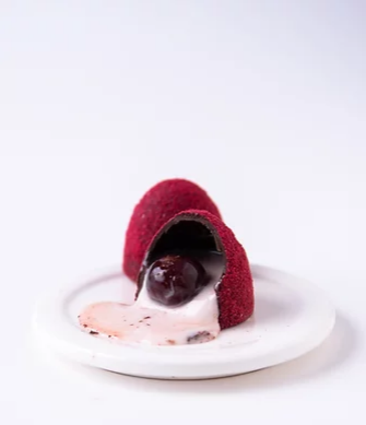 Ernestine Bombe cerise