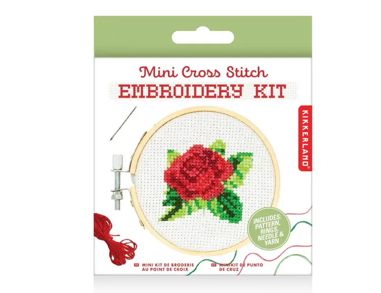 Kikkerland Kit de broderie au point de croix - Motif roses