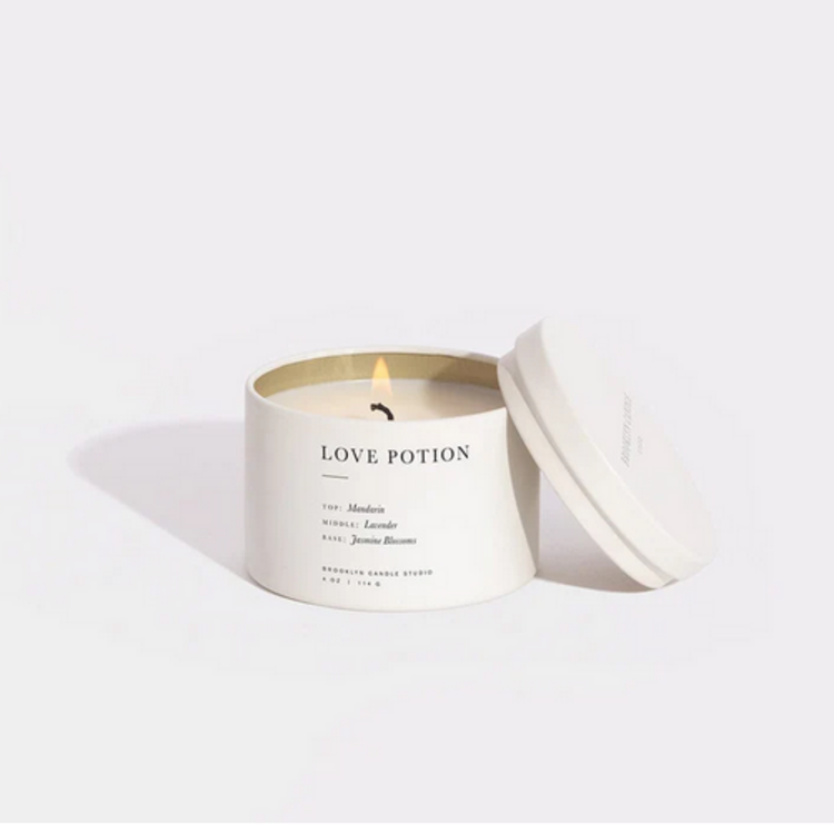 Brooklyn Candle Studio Chandelle de voyage -  Love Potion