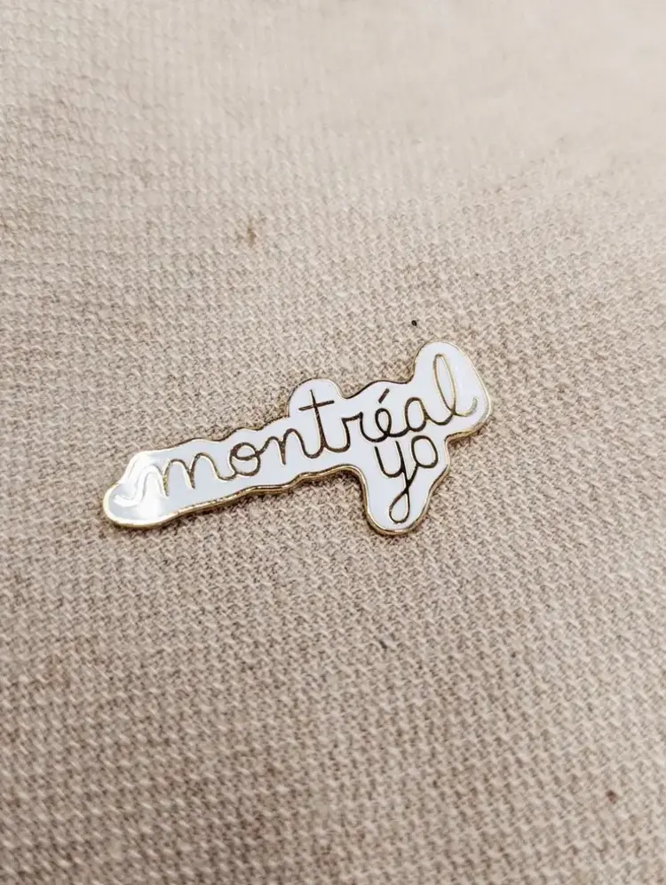 Mimi & August Épinglette - Montréal Yo