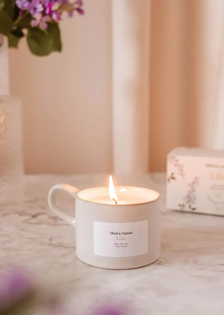 Mimi & August Bougie - Lilas 5.5 oz