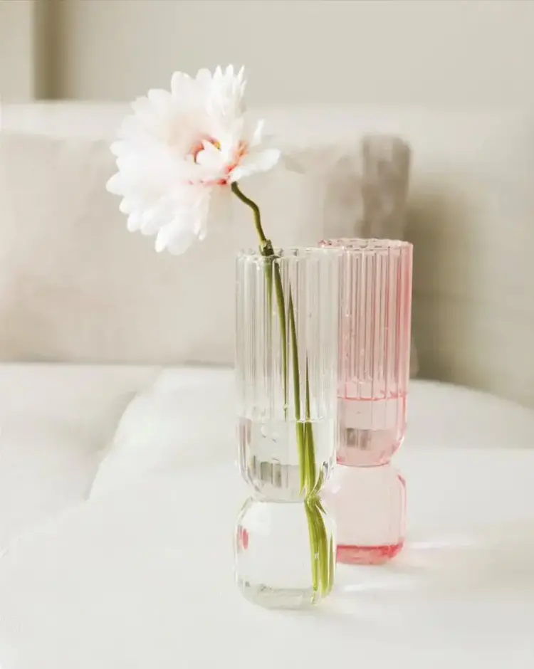 Moi d'abord Petit vase Ripple - Clair