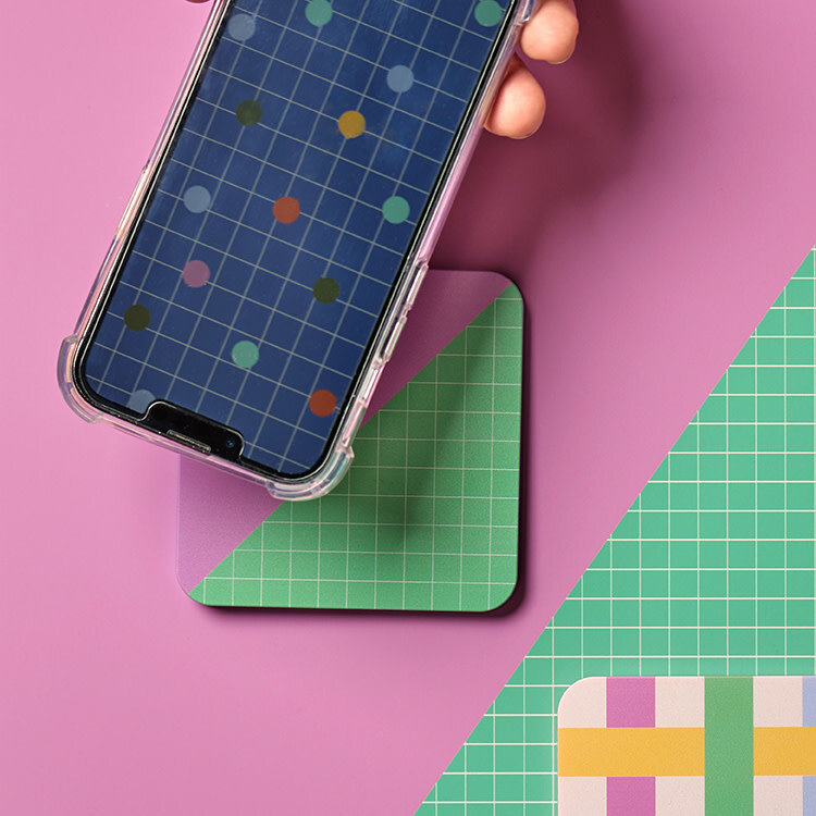 Kikkerland Chargeur sans fil - Bloc de couleurs