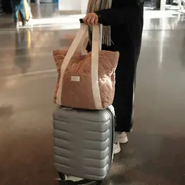 Dans le sac Sac fourre-tout matelassé pour le quotidien - Tan