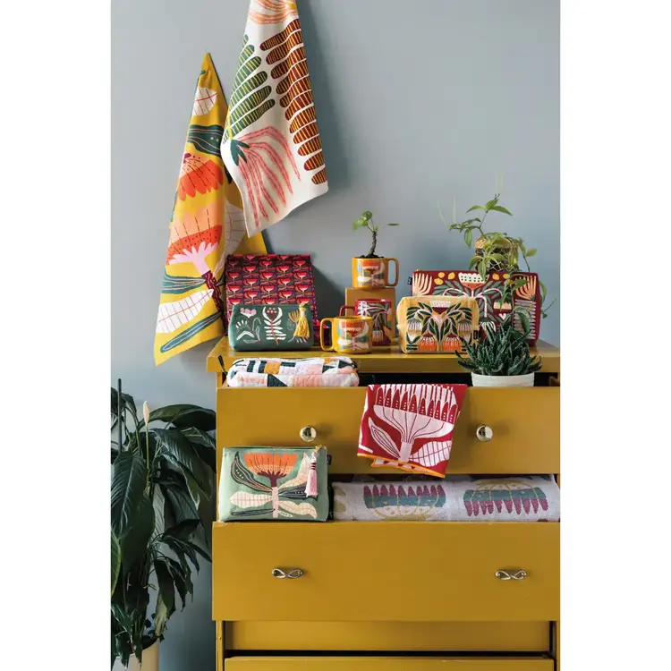 Danica Tasse - Venus Midi