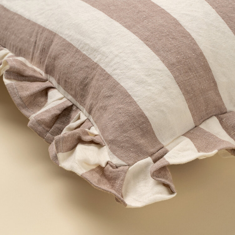 Indaba Coussin - 20x20 - Larges rayures beige fauve