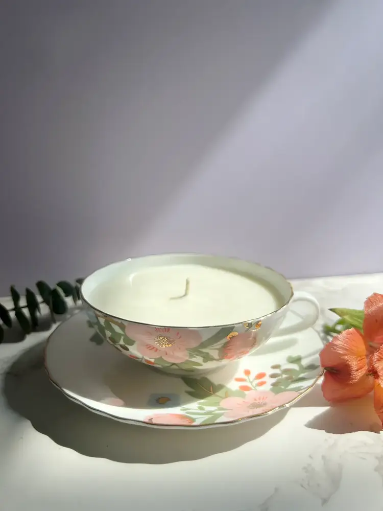 Dot & Lil Tasse-bougie - Fleur de mimosa & Nectarine