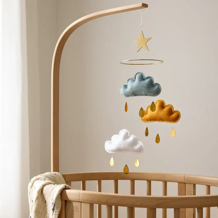 The Butter Flying Mobile nuage et étoiles or - Sauge vintage