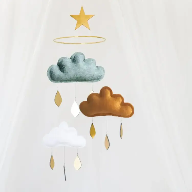 The Butter Flying Mobile nuage et étoiles or - Sauge vintage