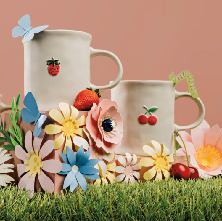 Danica Tasse en relief - Cerise