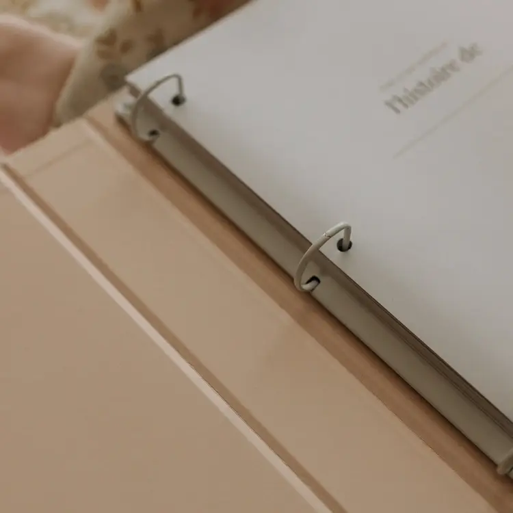 Le petit tableau noir Livre de bébé - Fleurs Pastel