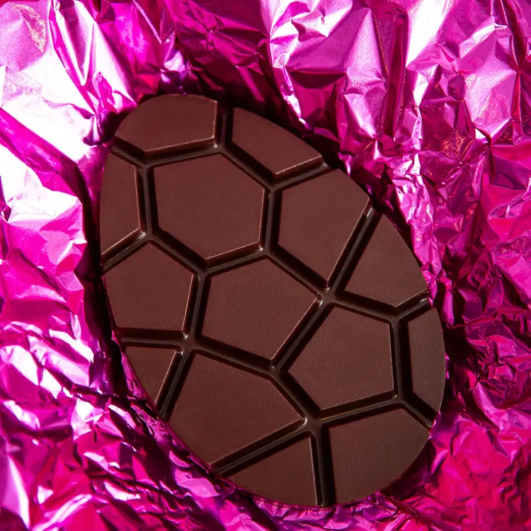 Allo Simonne Tablette en oeuf fourrée au chocolat - Praliné et Fleur de sel