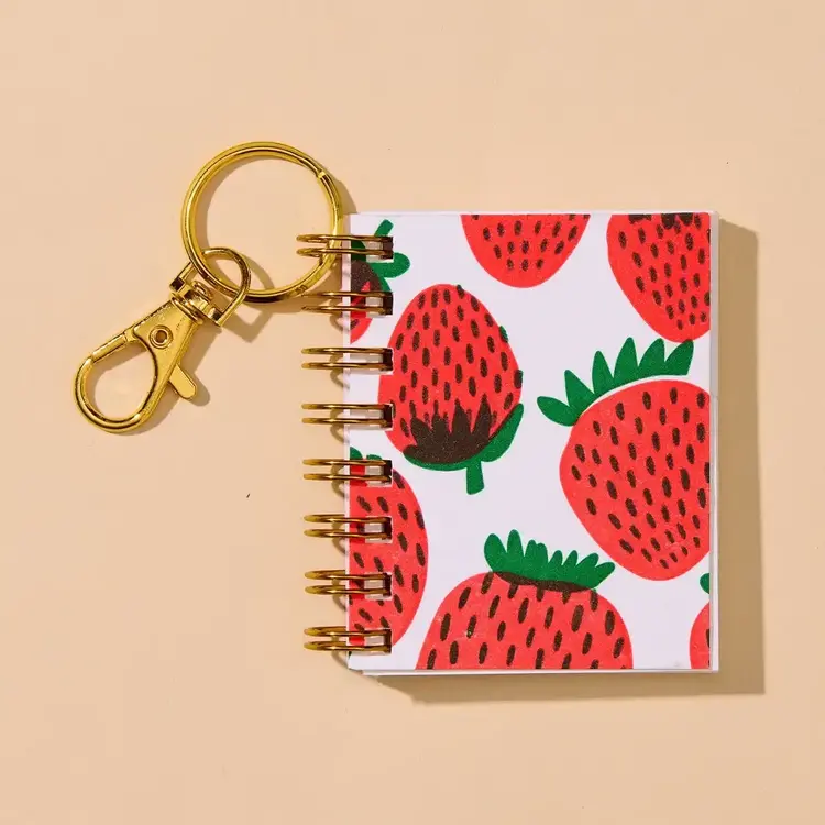 And Here We Are Breloque pour sac mini‑carnet - fraise