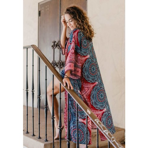 LOTUS AND LUNA ULUWATU MANDALA MAXI KIMONO LOTUS AND LUNA ULUWATU MANDALA MAXI KIMONO