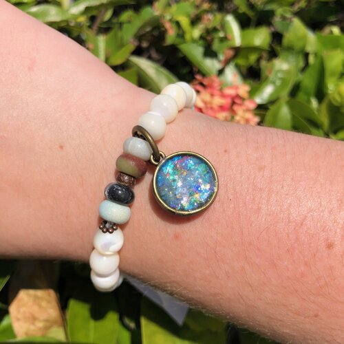 VINSOY CANDLES JENSEN BCH SAND OPAL BRACELET, MOTHER OF PEARL VINSOY CANDLES JENSEN BCH SAND OPAL BRACELET, MOTHER OF PEARL