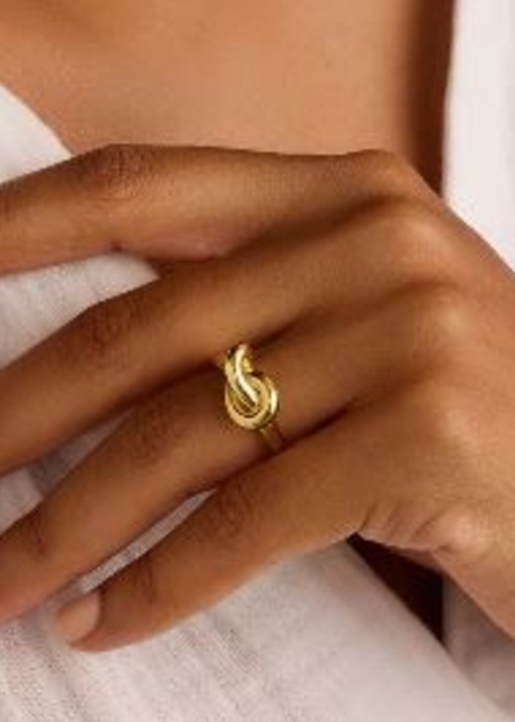 Gorjana Gorjana Infinity Knot Ring Gold 6