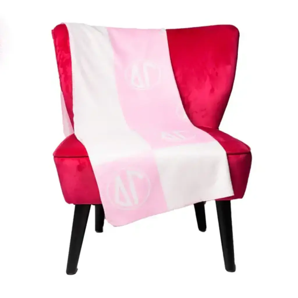 Woven Monogram Circle Blanket (50"x60") DG