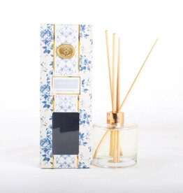 Crisp Linen Reed Diffuser