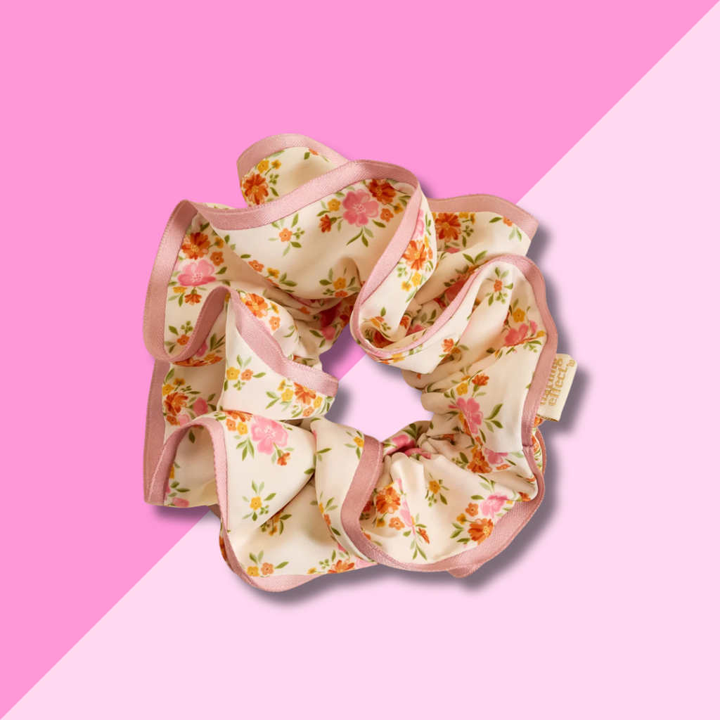 Ruffle Scrunchie - Endless Daydream Cream