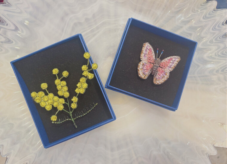 Brooches & Pins