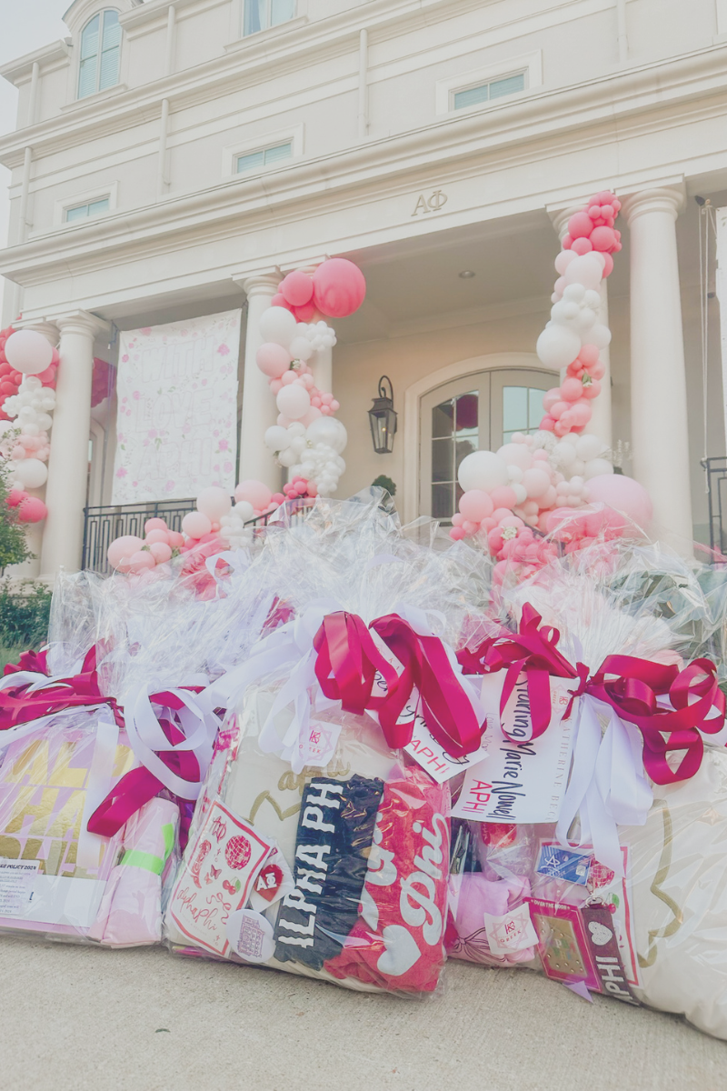 PRE-ORDER A BID DAY GIFT