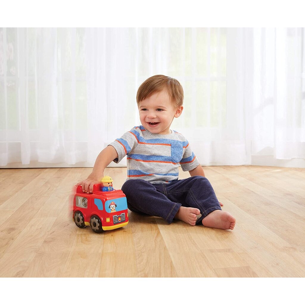 EPOCH EVERLASTING PLAY Press 'n Zoom Fire Engine